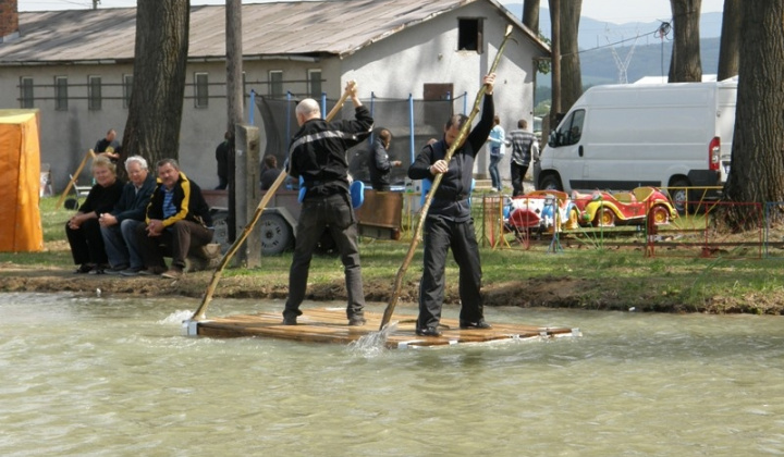 Dni Komároviec 2012