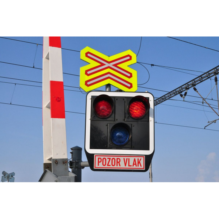 Informácia-Úplná uzávierka železničného priecestia 